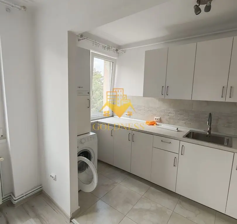 3 camere open space, Zona Centrală, Horea, UBB