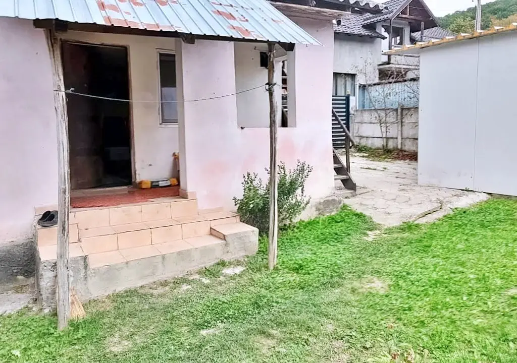 Direct Proprietar - Casa noua in Pucioasa