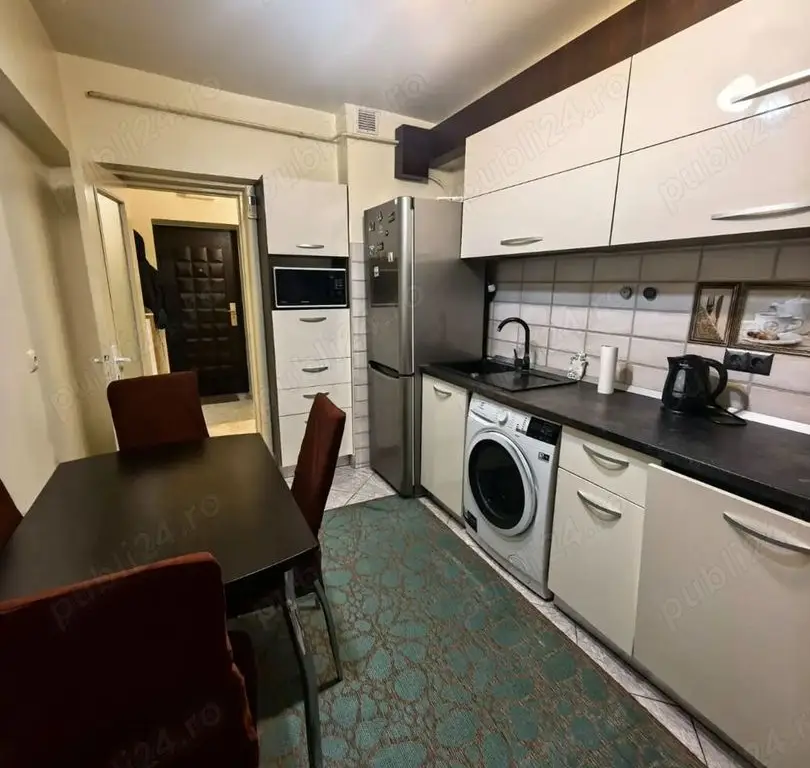 De inchiriat apartament cu 2 camere zona Gării, Universitate, 380 E