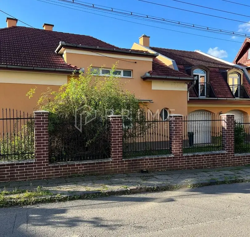 Casă de vânzare | Zonă exclusivistă – Târgu Mureș, Cornișa