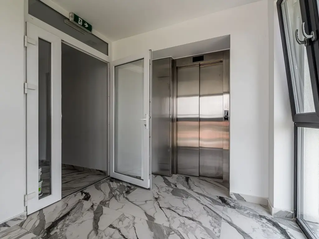 Apartament cu 2 camere, bloc nou, Subcetate, Arad