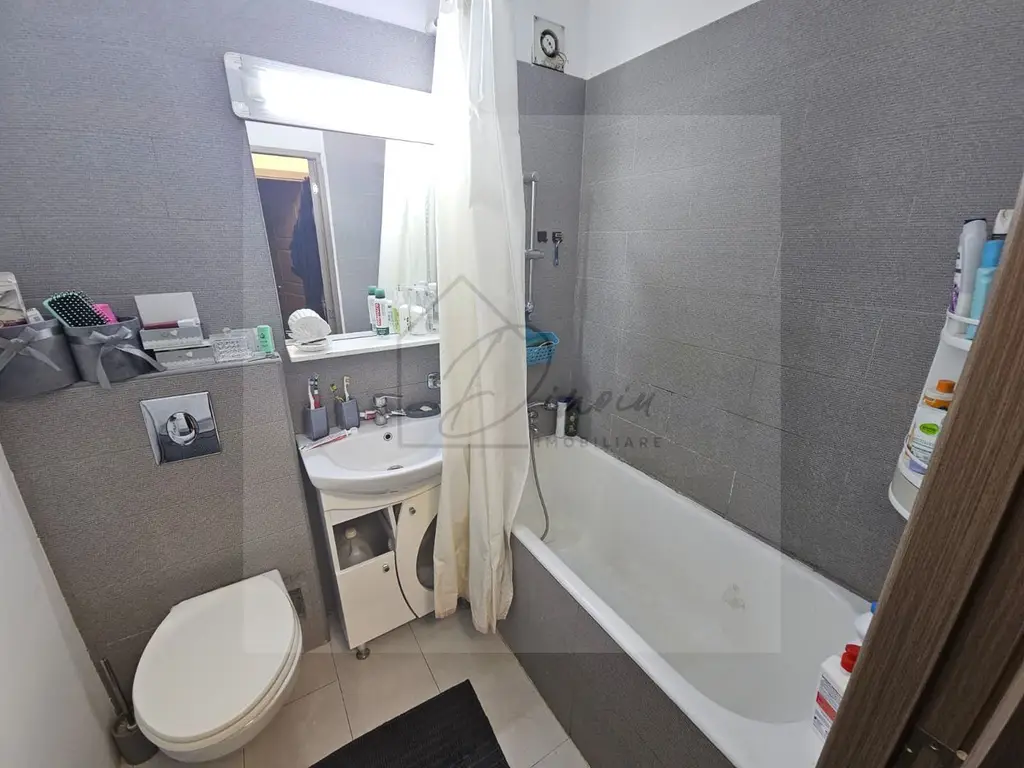 Comision 0% I Apartament 3 camere Piata Resita I Etaj 3/4 I Centrala