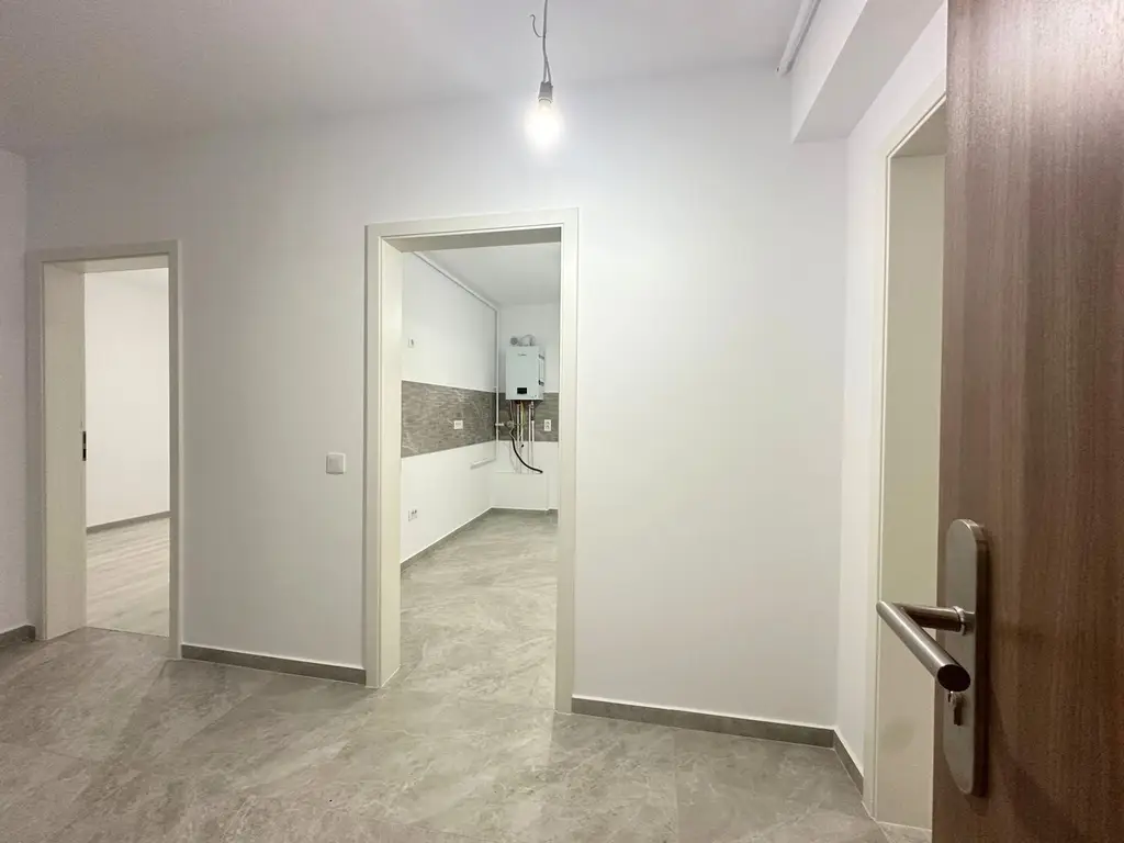 Inchiriere apartament nemobilat Casa Nobel Lângă Coresi