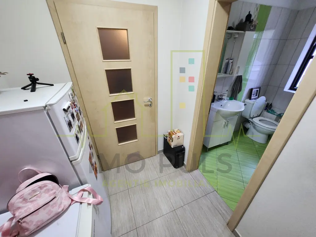 Apartament in vila cu curte mare. Parter.