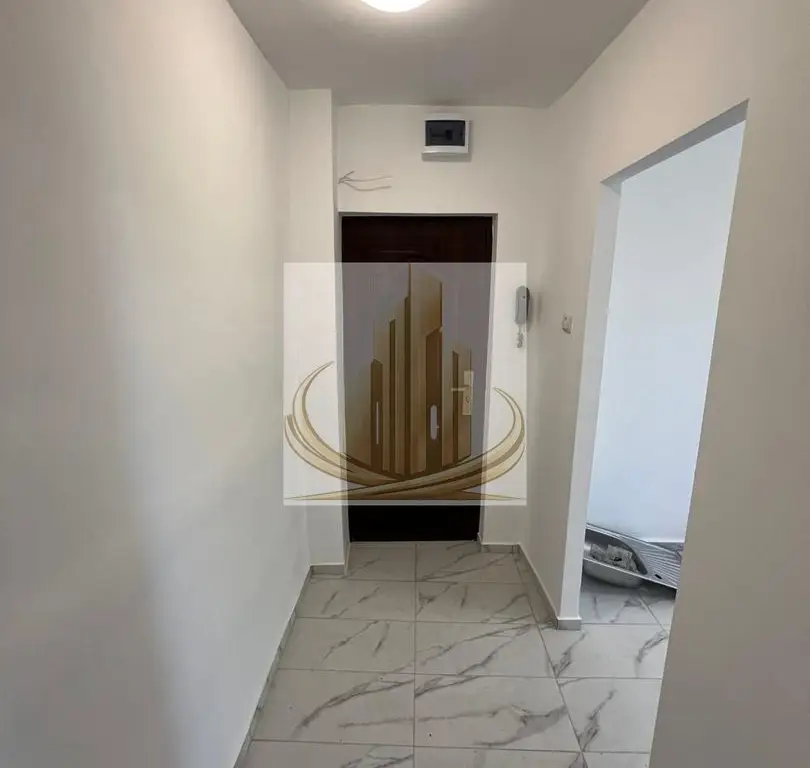Ap 2 cam| Renovat integral | Etaj Intermediar | Shopping City | Turist