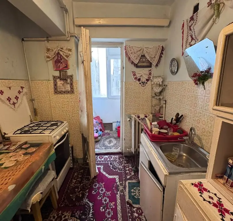 Apartament 3 camere de vânzare – Zona Pieței Centrale