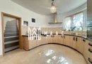 Casa superba cu iesire la parcul Sub Arini 608 mp teren