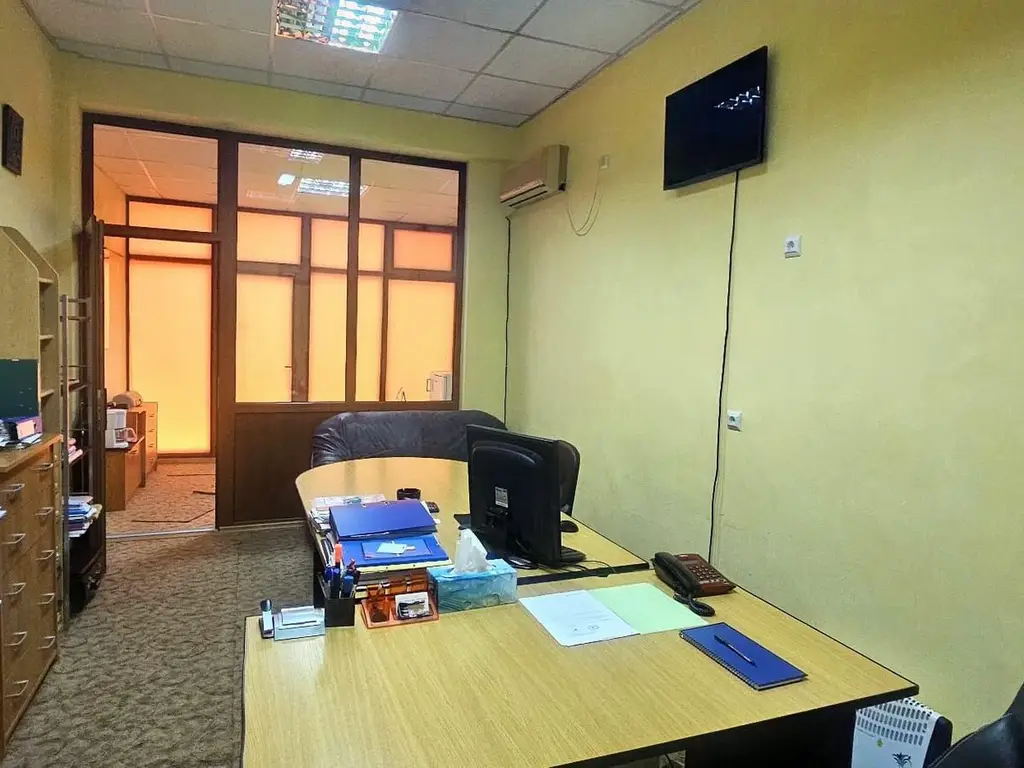 Spatiu comercial de inchiriat – 2 camere, 33 mp, zona Port