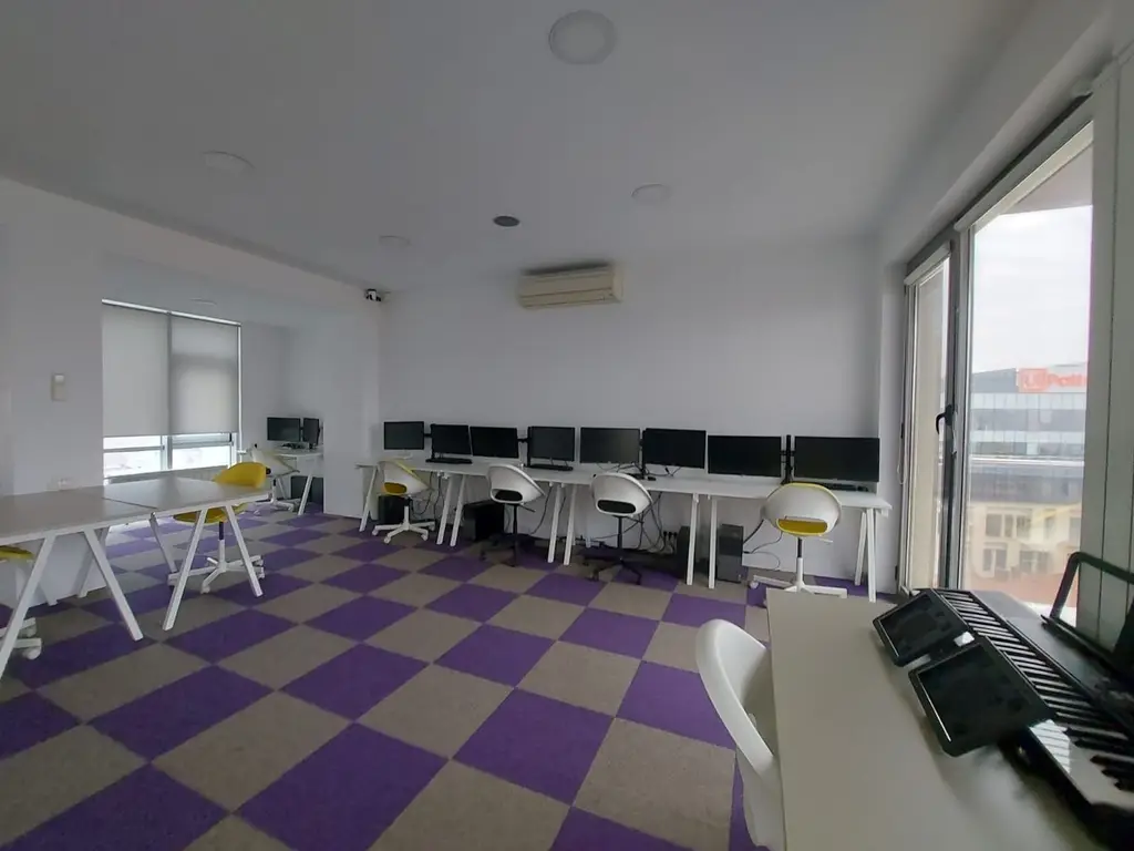 Ag BRASADAS închiriază BIROU 171mp Et 6 si 7 zona ROMANA.