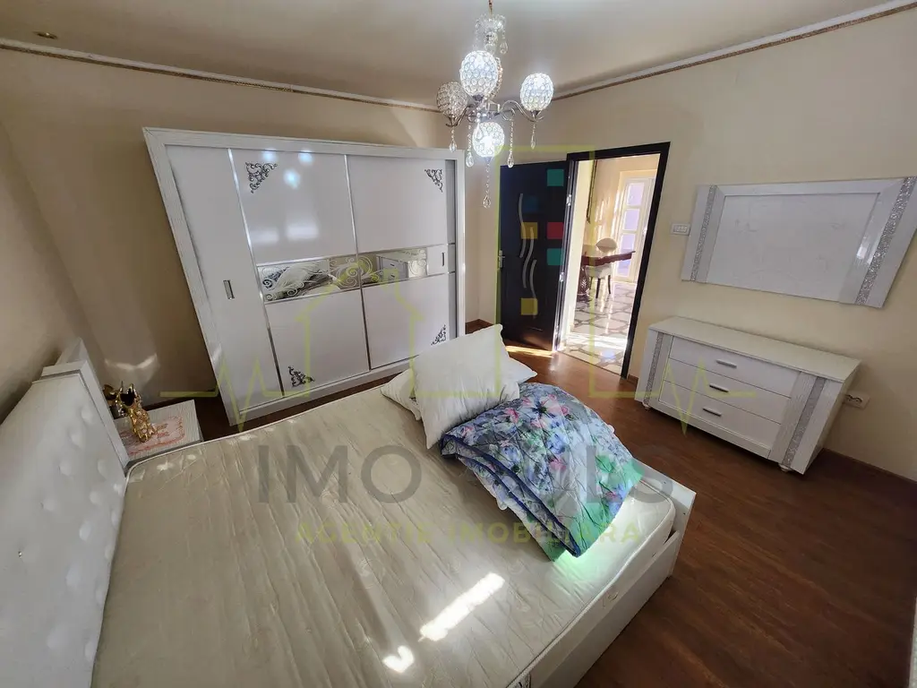 Casa individuala pe parter. Timisoara. 5 Camere. 2 Bai.