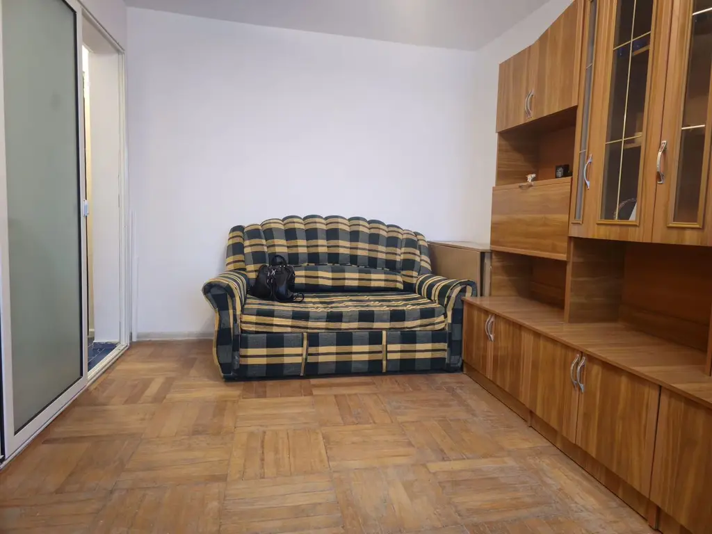De inchiriat - garsoniera Micro 38, N-uri, 220 euro