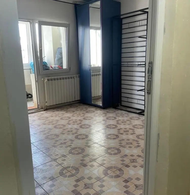 Apartament 4 camere zona mall vitan- nerva traian