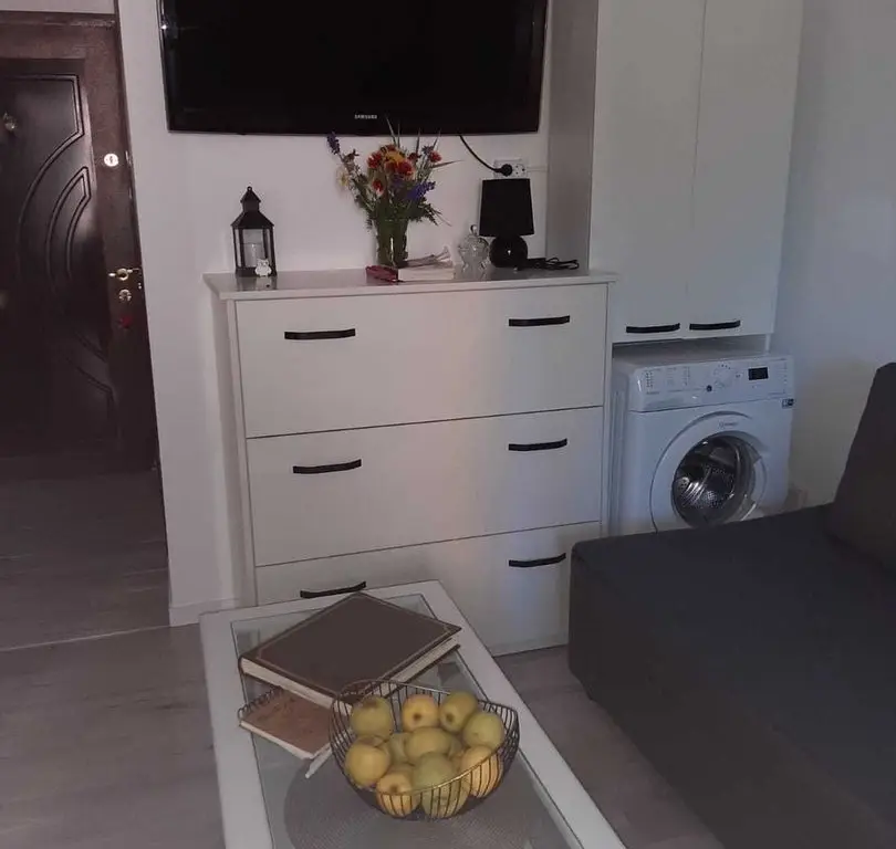 Vând garsonieră zona Ostrovului Satu Mare