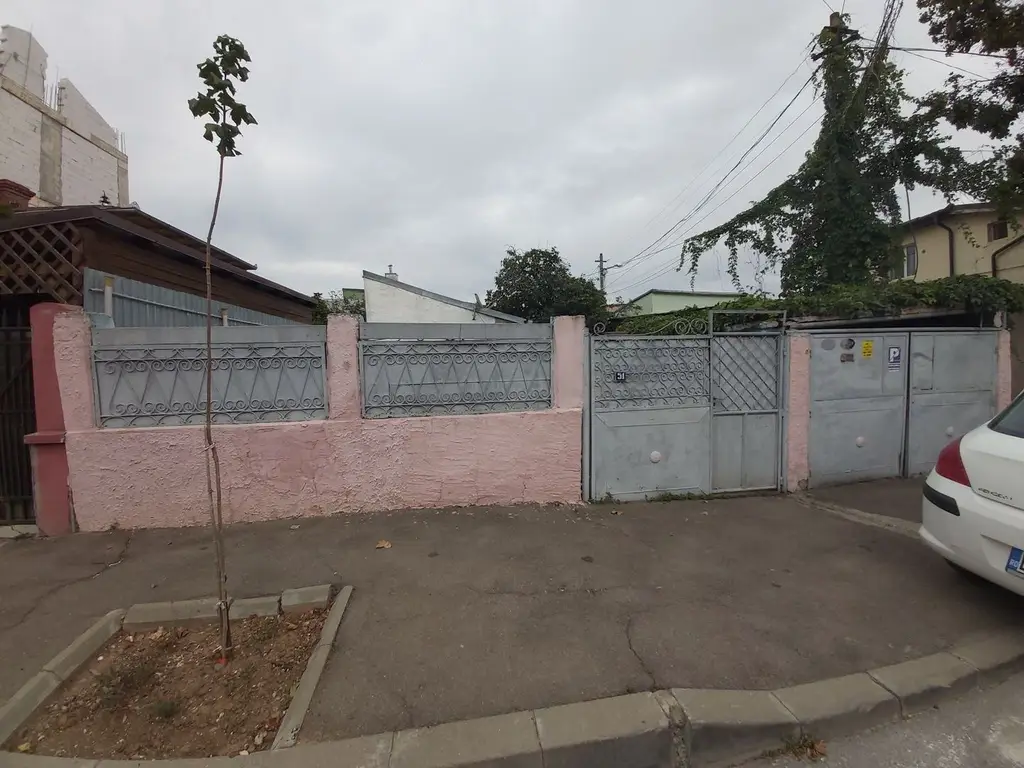 Proprietar, Pieptanari-Giurgiului casa 208 mp