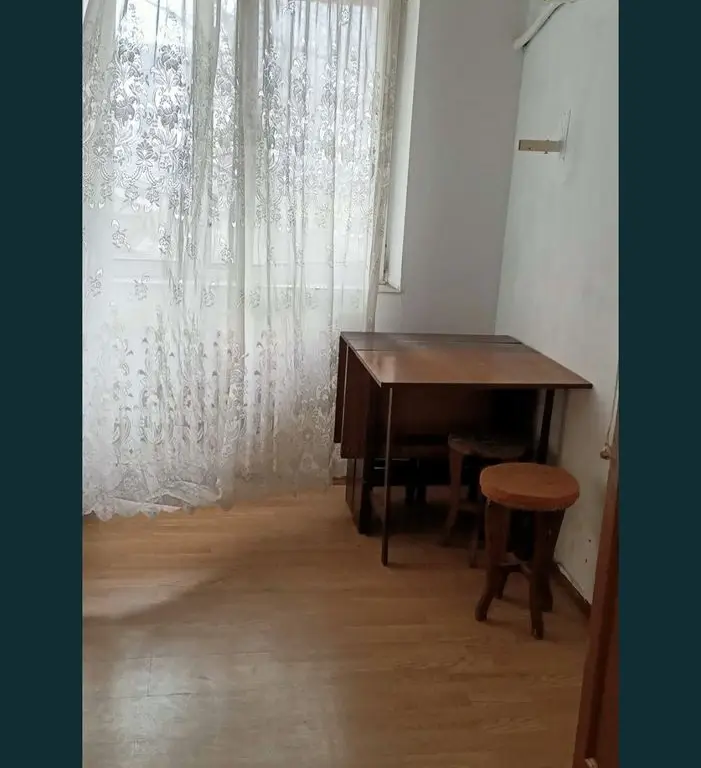 Vand 2 gars Cet, CT, si una in Navodari