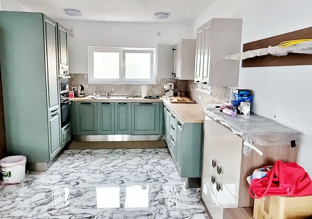 Direct Proprietar - Casa noua in Pucioasa