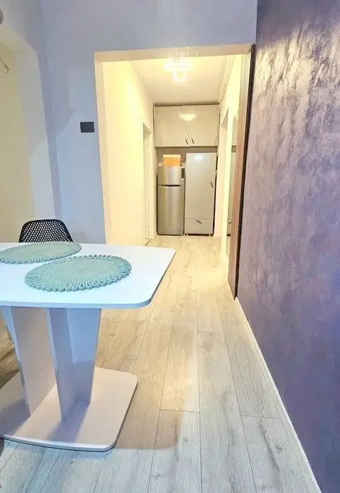 Închiriere ap. 2 camere ultracentral, 53 mp, etaj 7, lift