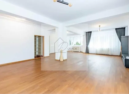 Vila Pipera I Complex Azur I 5 camere, jacuzzi, curte I COMISION 0%