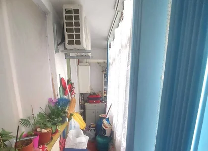 BRASADAS vinde ap 2 cam etaj 4/4 in Carpați 1.