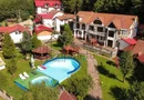 Pensiune de vânzare | 400 MPU | 10 Camere | Rasinari - Curmatura
