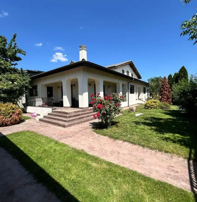 Casa deosebita P+M si teren aferent 800mp - Oltenita