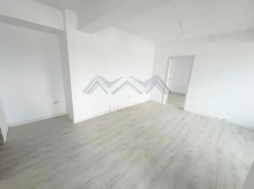 Apartament 2 camere , central Otopeni | Comision 0 |