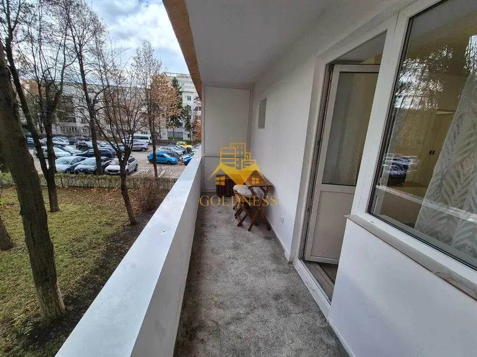 2 camere semidecomandate, Prima Inchiriere, Hotel Royal, Gheorgheni