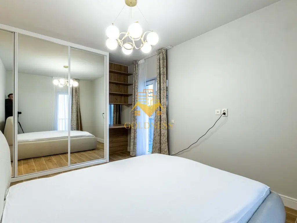2 camere, modern, bloc nou, garaj,Europa zona Complex Luminia,Moldovan