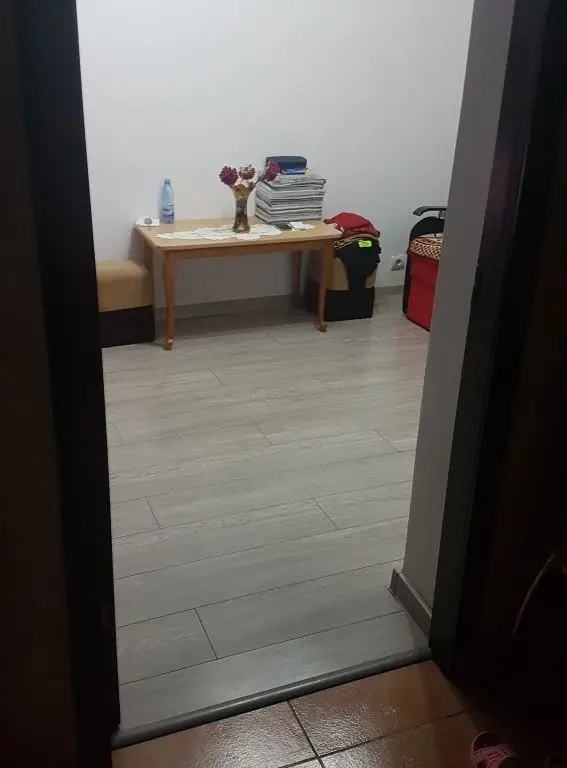 Proprietar vând ap. 4 camere