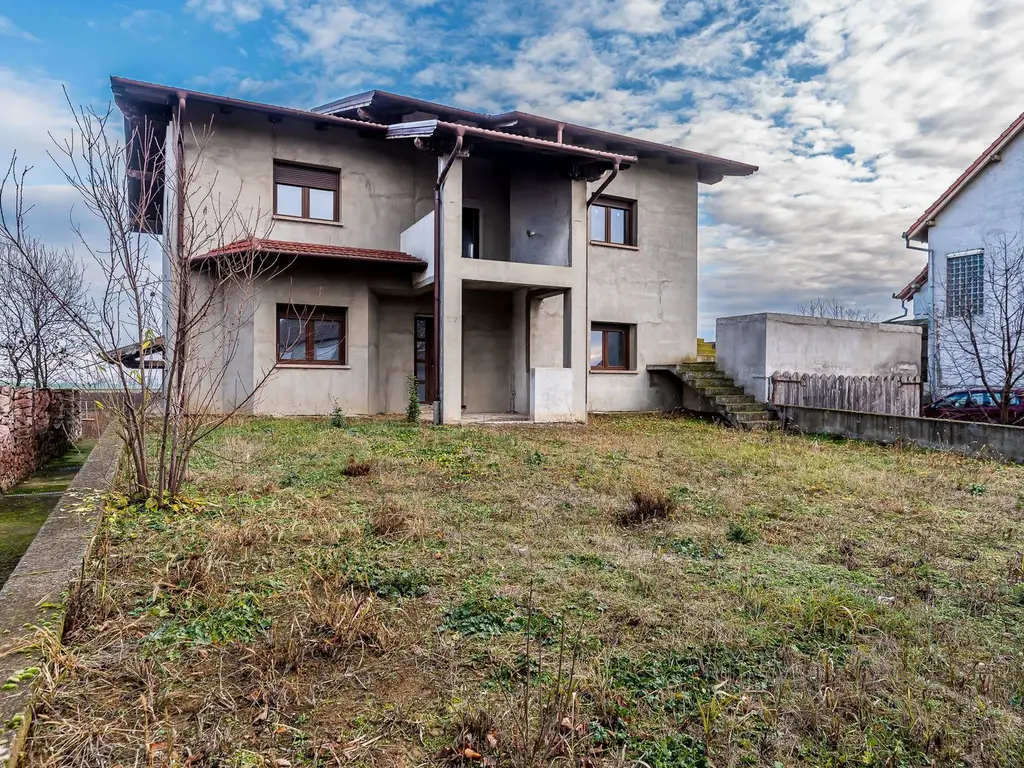 Casă spatioasa, construcție nouă – Zimandu Nou Teren 998 mp Comision 0