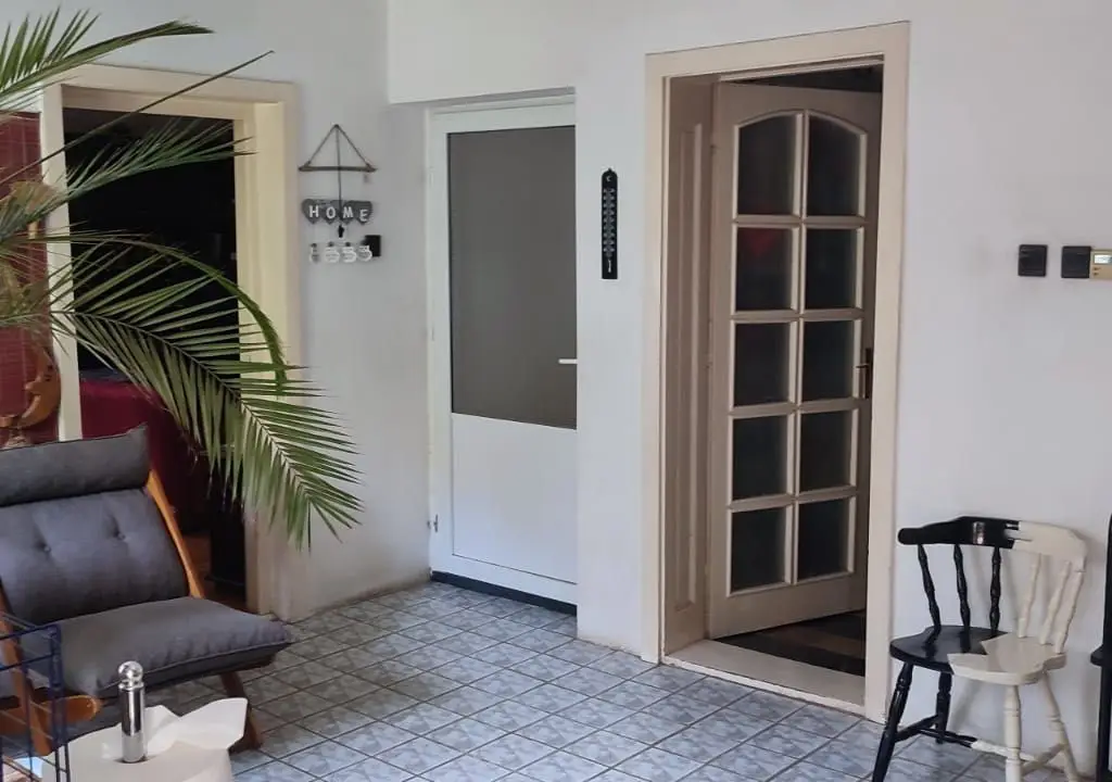 BRASADAS vinde casa individuala spatioasa in zona Burdea.