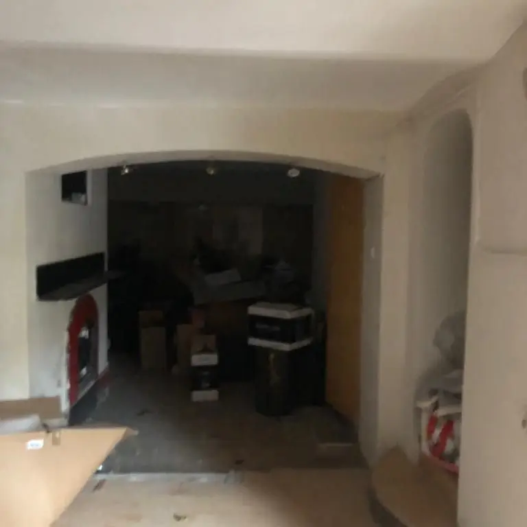 BRASADAS vinde ap 3 cam PARTER INALT zona ULTRACENTRALA.