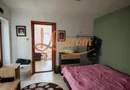 Corp de casa 4 camere zona Nicopole,curte comuna cu 1 familie.