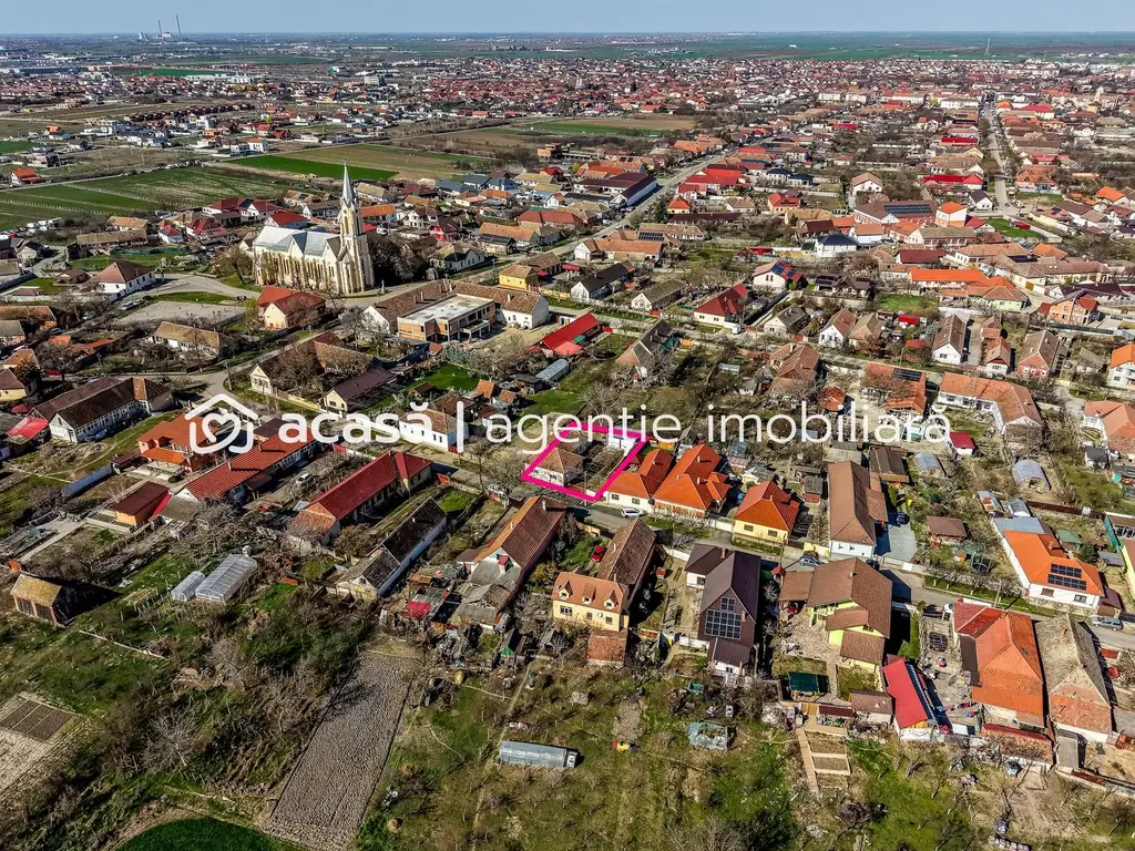 Casa ideală pentru familie: școală la 3 min. Zonă foarte liniștită.