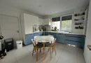 Apartament pe 3 nivele. Terasa 30 mp. 2 Balcoane. 2 Bai. Gradina