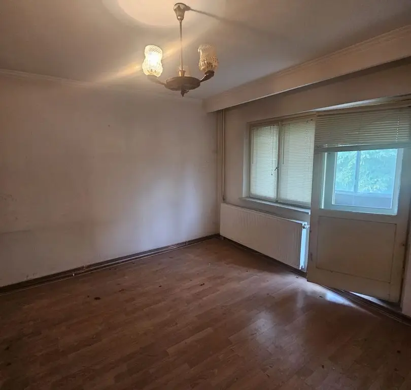 Apartament spațios 3 camere, 2 băi și 2 balcoane – Craiovei, Gh. Doja