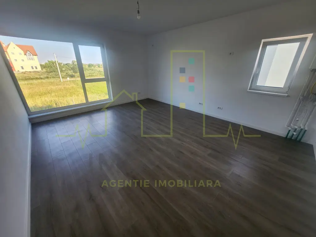 Apartament in Vila. Gradina proprie 150 mp. Terasa. 20.66