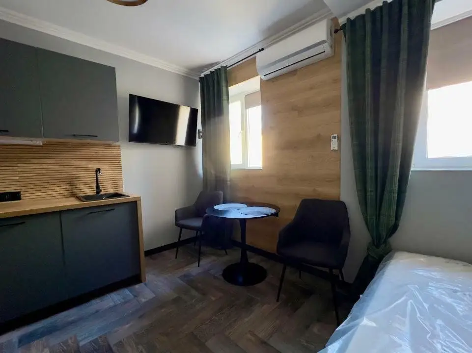 Garsonieră în Centru Istoric Vechi - Direct Proprietar