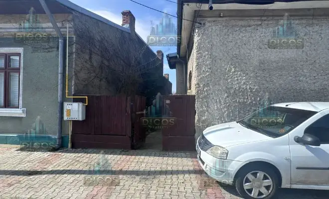 Casă de vânzare cu 3 camere