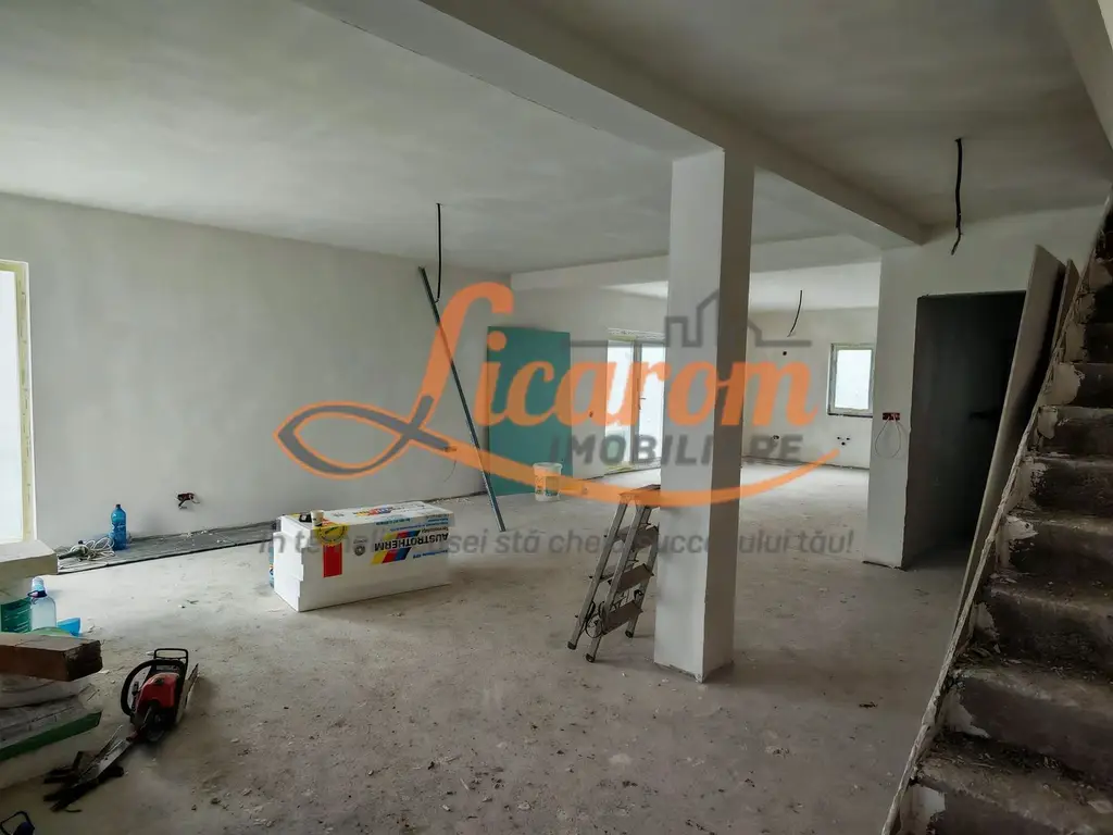 Vila LUX Parter+Etaj(stil mediteranean) in Stupini zona Plugarilor