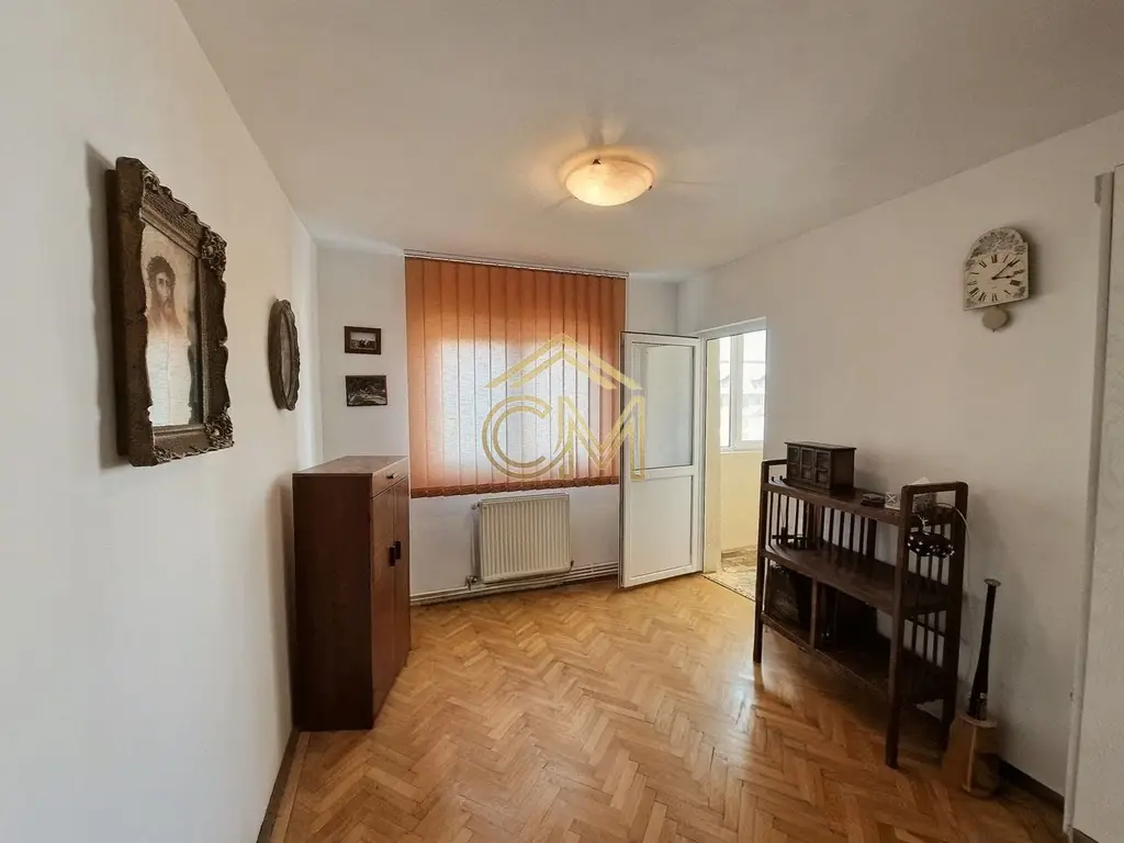 Apartament 4 Camere-2 Bai-2 Balcoane- Pivnita-80 MP