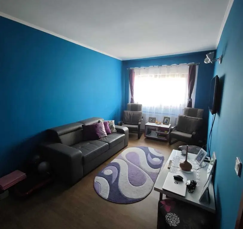BRASADAS vinde ap 4 cam decomandat cu vedere deosebită