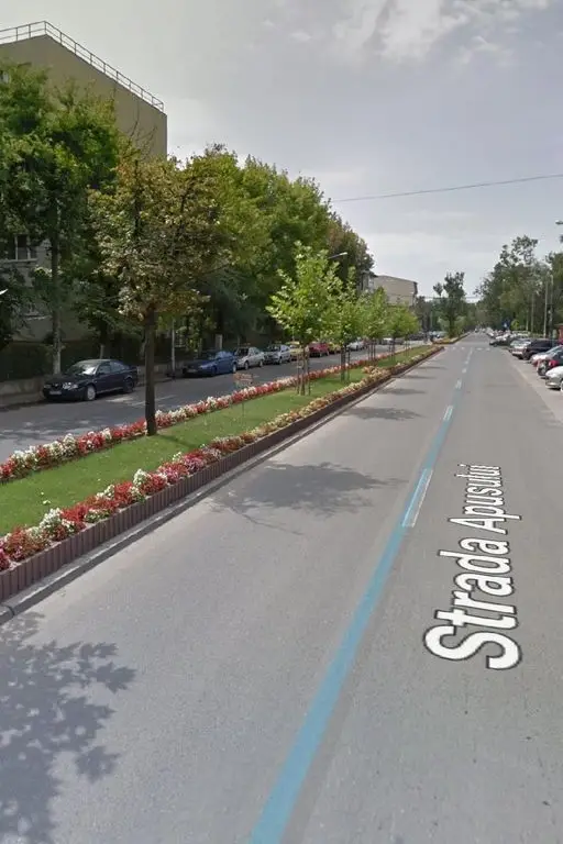Apartament 4 camere decomandat Pacii-Gorjului-Apusului-Uverturii, COMPLEX COMERCIAL APUSULUI
