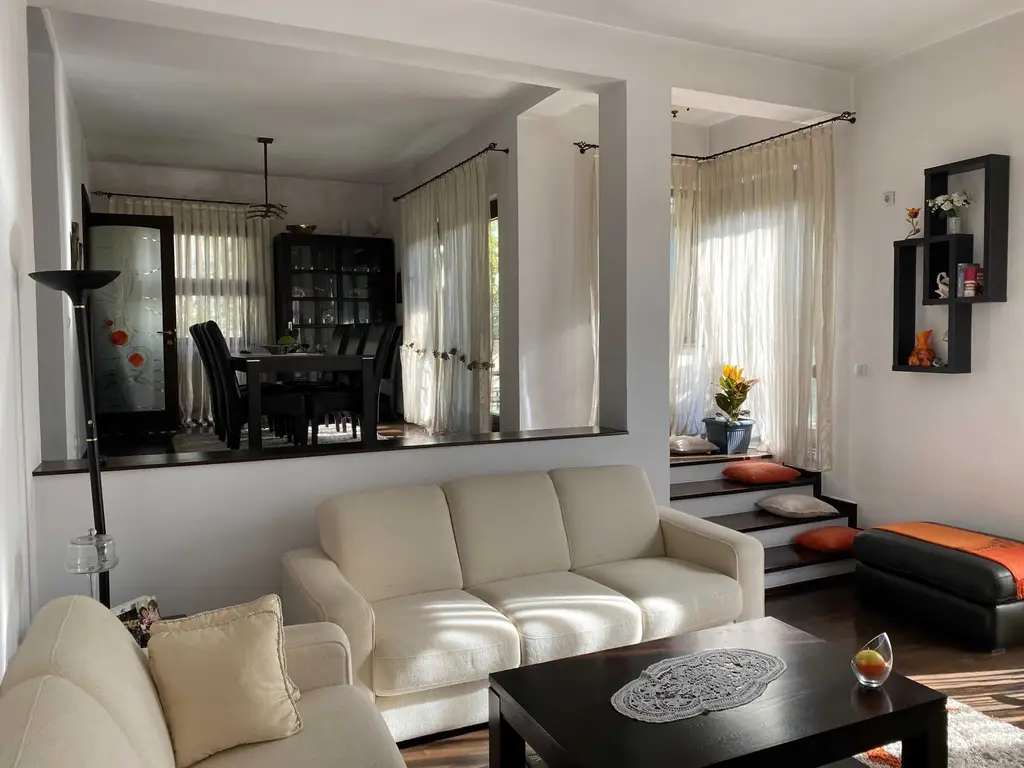 Casa de vanzare Bucium,Cartier IC Bratianu,235 MP utili,521 MP teren