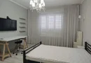 Apartament 3 camere la casa ,ultracentral, 550 E neg. Comision 50%