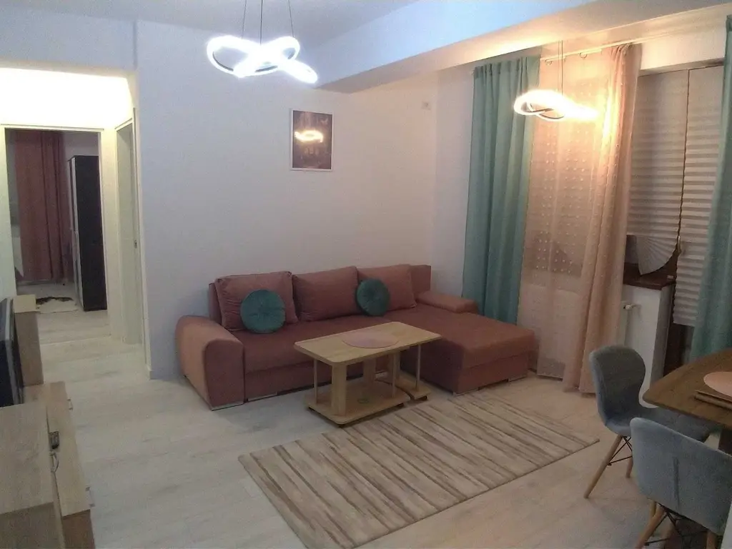 Inchiriez apartament nou 3 camere + 2 băi, lângă parcul Titănel