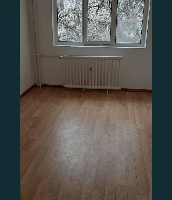 Vand garsoniera in zona CET Constanta