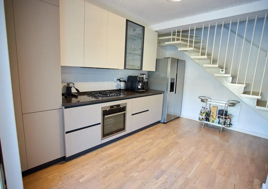 Penthouse duplex luminos, mobilat, 2 locuri parcare+boxa.