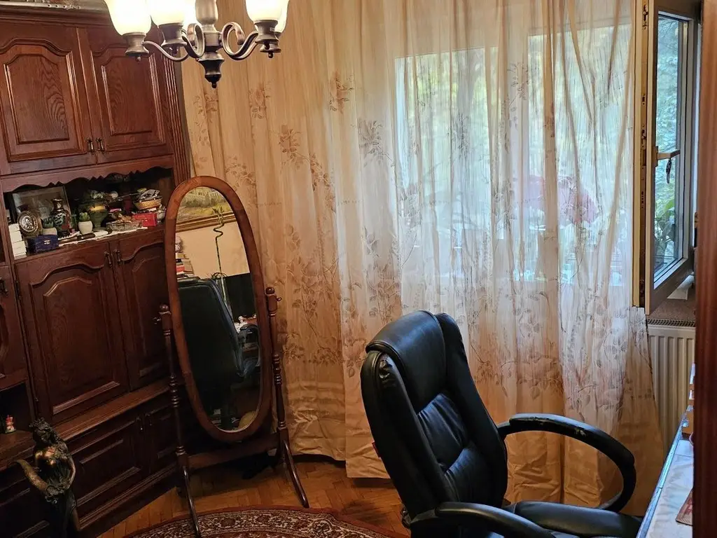 Apartament 4 camere decomandat, sector 1