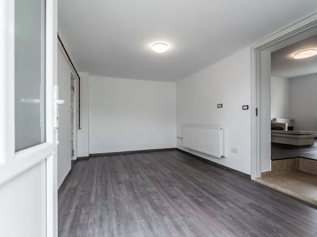 Casa cu potential multiplu cu teren generos pe strada Dunarii